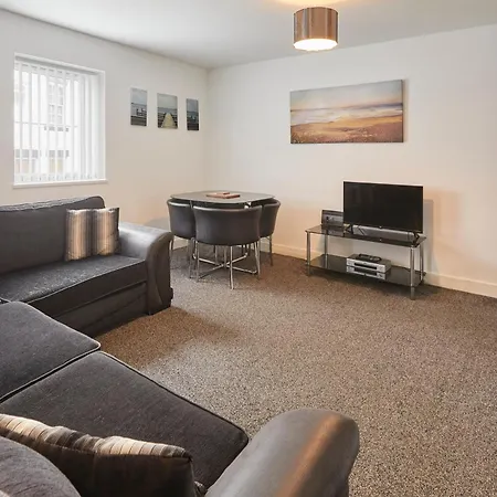 Driftwood 7 * Skinningrove